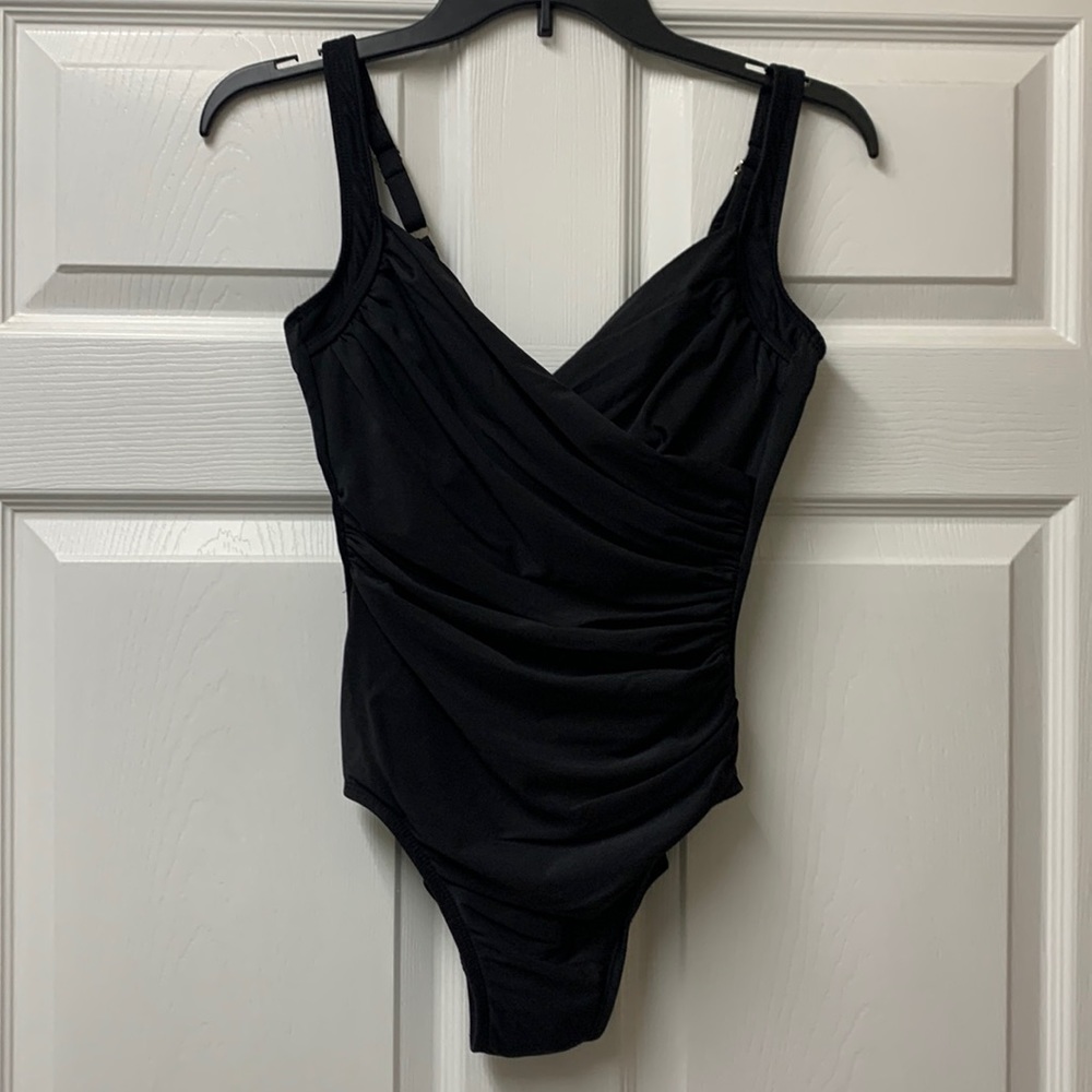 Womens miraclesuit👙